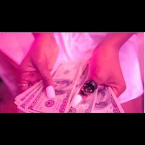 Meet your Posher, Iris